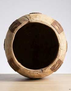 Pot de fleurs en bois sculpté à la main, style rustique, motif géométrique avec centre en métal décoratif, pour usage extérieur et domestique, jardinière pour plantes - Product Image 2