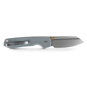 Navajas Plegables con Mango Texturizado Gris, Hoja Estilo Tanto con Acabado Stonewashed, Apertura con Perno de Pulgar y Agarre Ergonómico para Actividades al Aire Libre - Product Image 2
