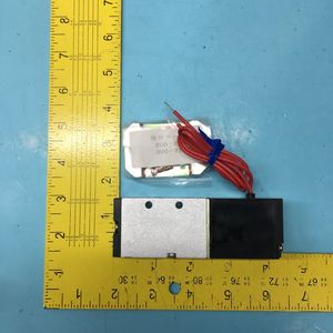 Vanne solénoïde KOGANEI 200-4E1 200-4E1-21-DC24V - Équipements et pièces semi-conductrices d'occasion fiables à l'échelle mondiale - Product Image 5