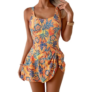 Sientase segura y hermosa con este vestido de baño ligero, perfecto para vacaciones y tiempo en la piscina. - Product Image 1