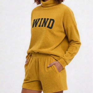 Conjunto de Invierno para Mujer, Cuello Alto y Pantalones Cortos, Material Poliéster/Algodón, Ropa Casual, Tejido Suave, Impermeable, Impresión de Logotipo Personalizado - Product Image 1