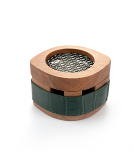 Quemador de Incienso Mubkhar de Madera Ecológico Hecho a Mano por FAIZA CRAFT con Rejilla Metálica y Envoltura de Cuero Beige para Bakhoor Árabe - Product Image 3