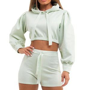 Ensemble 2 pièces vert menthe pour femme : crop top à capuche et short – Coupe décontractée, couleur unie, imperméable et respirant pour l'hiver - Product Image 6
