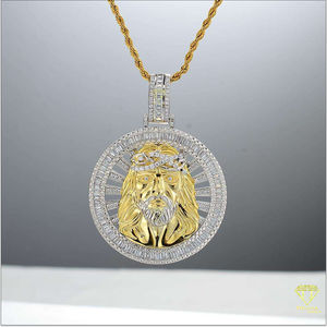 Colgante de cabeza de Jesús helado de alta calidad, collar religioso cristiano con Cruz de moissanita en plata de ley 925 - Product Image 4