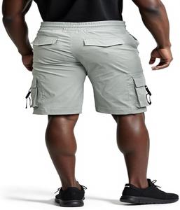 กางเกงขาสั้นคาร์โก้ผู้ชายคุณภาพสูง ยืดหยุ่นได้ แห้งเร็ว ทรงคลาสสิก ความยาวระดับเข่า สีสันตามสั่ง - Product Image 2