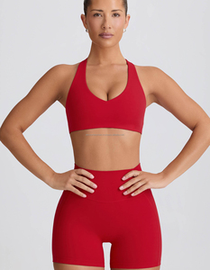 Ensemble de yoga pour femmes actives soutien-gorge et leggings respirants hauts courts de couleur unie avec techniques brodées - Product Image 5
