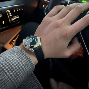 Montre automatique mécanique pour homme, bracelet en caoutchouc, qualité supérieure, style plongeur, sport, vente en gros OEM ODM C Factory. - Product Image 1