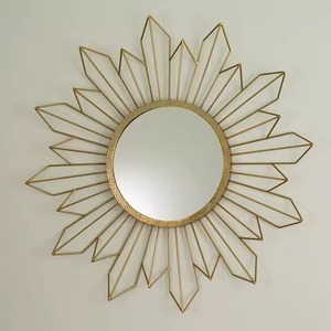 Espejo de Pared Redondo con Diseño de Rayos de Sol en Metal Dorado, Estilo Art Deco, Espejo Decorativo Enmarcado, Alta Demanda - Product Image 1