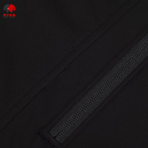 เสื้อแจ็คเก็ตซอฟต์เชลล์คุณภาพพรีเมียม Ryan Pro Gear สำหรับผู้ชาย กันน้ำ กันลม ผลิตจากผ้าถักที่เป็นมิตรต่อสิ่งแวดล้อม ปิดด้วยซิป - Product Image 2