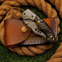 Couteau de poche pliant artisanal OEM en acier Damas de 7 pouces, manche en corne de cerf, lame à pointe tombante, EDC, chasse, camping, survie