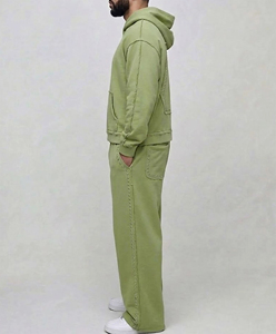 Conjunto Deportivo Unisex de Talla Grande, Color Verde Oliva, con Capucha, de Poliéster/Algodón, Estilo Urbano, para Invierno, con Cordón Ajustable, Corte Regular, Color Sólido - Product Image 3