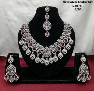 Indian Bridal Gold Plated CZ Choker Necklace <b>Set</b> Emerald Green White Cubic Zirconia Heavy Choker Earrings Mang Tika High Quality - Product Image 2