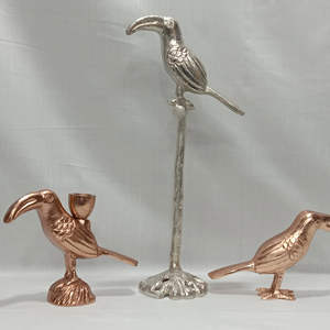 Portavelas de aluminio premium hecho a mano, personalizable, para decoración navideña del hogar y festividades. - Product Image 1