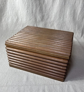 Joyero Vintage de Madera Maciza con Cerradura, Diseño Rectangular Extra Grande, de la India, por Tayyab Handicraft - Product Image 4