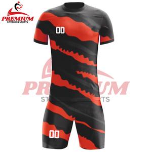 Uniforme de Fútbol para Hombre de Manga Corta, 100% Poliéster, Transpirable, Antiarrugas, Antibacteriano, de Secado Rápido, Alta Calidad y Sostenible - Product Image 6