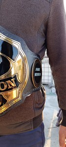Cinturón de Campeonato Personalizado con Logotipo, Trofeo de Ganador en Oro con Correa de Cuero PU y Ajuste Regulable - Product Image 3