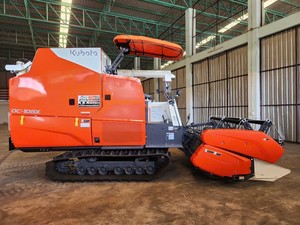 2026 DC108X 108HP High-Performance Combine <b>Harvester</b> Rice <b>Corn</b> Wheat <b>Harvester</b> Heavy-Duty Agricultural Equipment - Product Image 6