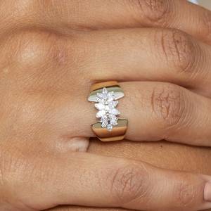 Anillo de moissanita con corte marquesa y racimo de diamantes para mujer, de plata 925 original, banda ancha, joyería fina premium para ella. - Product Image 1