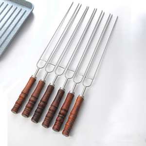 Juego de Brochetas Premium de Acero Inoxidable para Asar al Aire Libre con Mangos Resistentes para Carne y Verduras - Product Image 2