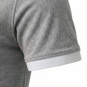Chemise décontractée pour homme en piqué 100 % polyester bleu marine à manches courtes, respirante, infroissable, coupe classique, design tricoté uni - Product Image 6