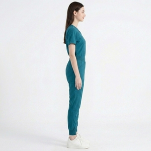 Tenue Médicale Professionnelle de Qualité Supérieure – Ensemble de Vêtements Médicaux Respirants et Confortables pour le Travail Quotidien - Product Image 3