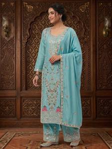 Ensemble Kurti en soie Chinnon de créateur avec broderie et travail de sequins, pantalon Palazzo et dupatta à bordure en dentelle – Tenue ethnique prête à porter - Product Image 4