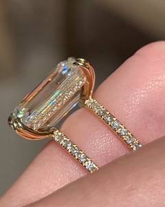 Anillo de Compromiso con Diamante Cultivado en Laboratorio, Corte Esmeralda, 10 Quilates, para Mujer |   Anillo de Aniversario de Bodas de Lujo Chapado en Oro de 18K con Certificado IGI - Product Image 3