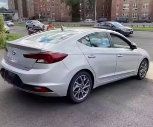 Elantra Limited d'occasion en excellent état, conduite à gauche, sièges en cuir, caméra de recul, phares au xénon, écran tactile, origine américaine - Product Image 4