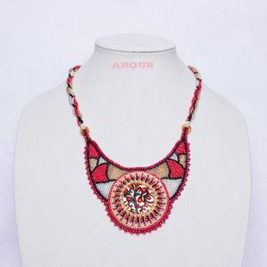 สร้อยคอแฟชั่นงานฝีมือประณีตจากแก้วลูกปัดปักลาย แบรนด์ Khadim Handicrafts สไตล์โบฮีเมียนสุดหรูสำหรับผู้หญิง - Product Image 2