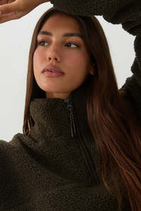 Veste en polaire sherpa personnalisée pour femmes, respirante, chaude, tissu de haute qualité, logo personnalisé, vestes d'hiver pour femmes, fournisseur OEM - Product Image 4