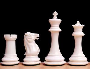 ชุดหมากรุกพรีเมียมขนาด 3.5 นิ้ว ตัวหมากรุกทำจากกระดูกเคลือบสีดำและสีขาว ราคาดีที่สุด - Product Image 5