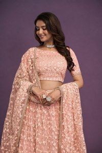 Magnifique Lehenga Choli en tulle pêche pour mariage - Product Image 4