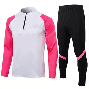 Ensemble de survêtement sportif unisexe blanc et rose avec blocs de couleur, haut à manches longues et demi-zip, pantalon noir à taille élastique, séchage rapide, en polyester - Product Image 1