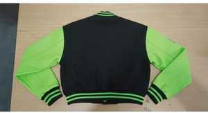 Chaqueta Varsity de Béisbol Corta de Alta Calidad - Chaqueta Bomber con Puños de Punto Acanalado en Contraste - Ropa Varsity Bordada para Mujer - Product Image 2
