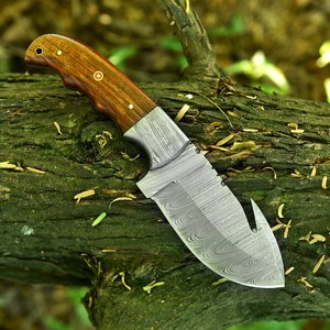 Cuchillo de caza y desollado de hoja fija de acero de Damasco con gancho para tripas, mango de madera, espiga completa, personalizado OEM/ODM, con funda de cuero - Product Image 5