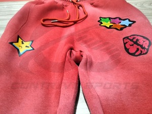 Pantalon de jogging ample en coton pour femme, style vintage, délavé à l'acide, avec patchs imprimés et sérigraphie - Product Image 3