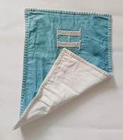 Housse de coussin carrée turquoise brodée à la main, écologique, 100% polyester, personnalisable, lavable, style luxueux, avec fermeture éclair