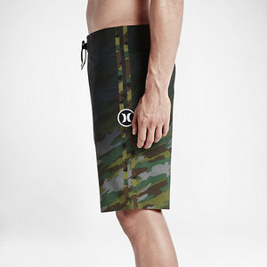 Shorts pour hommes en gros, taille mi-haute, cordon de serrage, séchage rapide, poches, style décontracté Bermuda, tissu tissé 100% polyester - Product Image 3