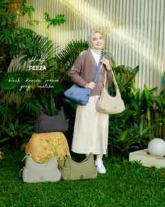 Sac à bandoulière moderne en tissu froissé de qualité supérieure avec fermeture éclair, sangle réglable et espace de rangement organisé - Product Image 6