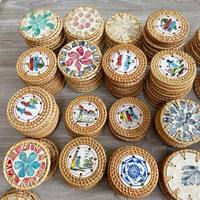Sous-verres en rotin en gros du Vietnam sous-verres à café en céramique tissés à la main avec incrustation de nacre bon prix du Vietnam