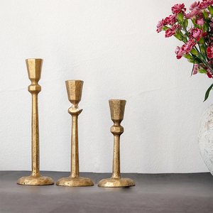 ชุดเชิงเทียนโลหะทองเหลืองสไตล์เรโทร 3 ชิ้น – เชิงเทียนทรงเสาสมัยใหม่สำหรับตกแต่งงานแต่งงานและโต๊ะอาหาร - Product Image 3