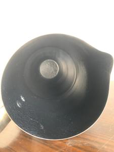 Jarra de acero con acabado plateado artístico, elegante utensilio de servir, perfecta para anfitrión en eventos especiales y para regalar, procedente de la India. - Product Image 6