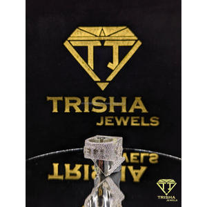 แหวนเพชรโมอิสซาไนต์พรีเมียมเงินแท้ 925 ดีไซน์หรูหราสไตล์ฮิปฮอป จาก Trisha Jewels - Product Image 3