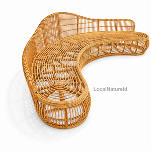 Sofá Cama Curvo de Ratán Estilo Mid-Century Moderno, Conjunto de Muebles de Exterior, Banco de Patio Tejido con Cojines Blancos Rellenos de Espuma para Sala de Estar - Product Image 5