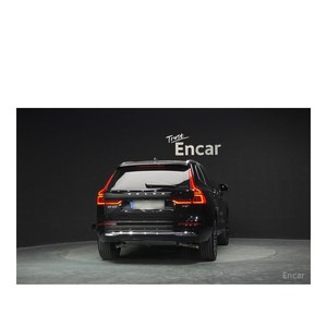Volvo XC60 B6 Ultimate 2023 avec boîte automatique, sièges en cuir, caméra de recul, conduite à gauche - 22 458 km - Product Image 4