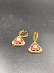ต่างหูห้อยทรงวินเทจ Amaira Jewels เงินชุบทอง 18K ประดับด้วยเคลือบสีแดงลายเรขาคณิต สำหรับผู้หญิง - เครื่องประดับหรูหราสำหรับงานปาร์ตี้และงานแต่งงาน - Product Image 5