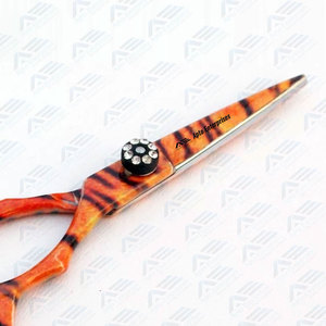 Ciseaux de coiffure pour barbier avec poignée décalée, fabriqués en acier 440C durable, ciseaux de beauté pour cheveux raides - Product Image 4