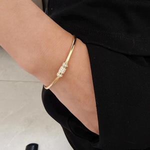 กำไลข้อมือเพชรหรูหราแบบขายส่ง DE VS 0.56 กะรัต แบบสกรู ฝังเพชรแบบ Pave พร้อมตัวล็อกแม่เหล็ก เพชรเพาะเลี้ยงในห้องปฏิบัติการ ทองคำแท้ 14K 18K - Product Image 4