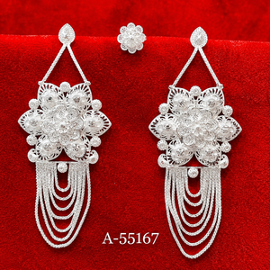Boucles d'oreilles pendantes en filigrane floral plaqué argent avec pampilles superposées, bijoux de mariage pour femme A-55167 - Product Image 1