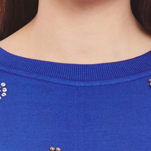 เสื้อสเวตเชิ้ตผ้าฟลีซสไตล์ลำลองขายดีสำหรับผู้หญิง ทรงเข้ารูป ใส่ได้ในฤดูหนาว มีโลโก้ด้านหน้า ผ้าไม่เป็นขุย สีพื้น - Product Image 5